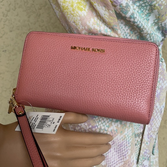 Michael Kors Jet Set Travel LG Flat MF Phone Case - Picture 13 of 16